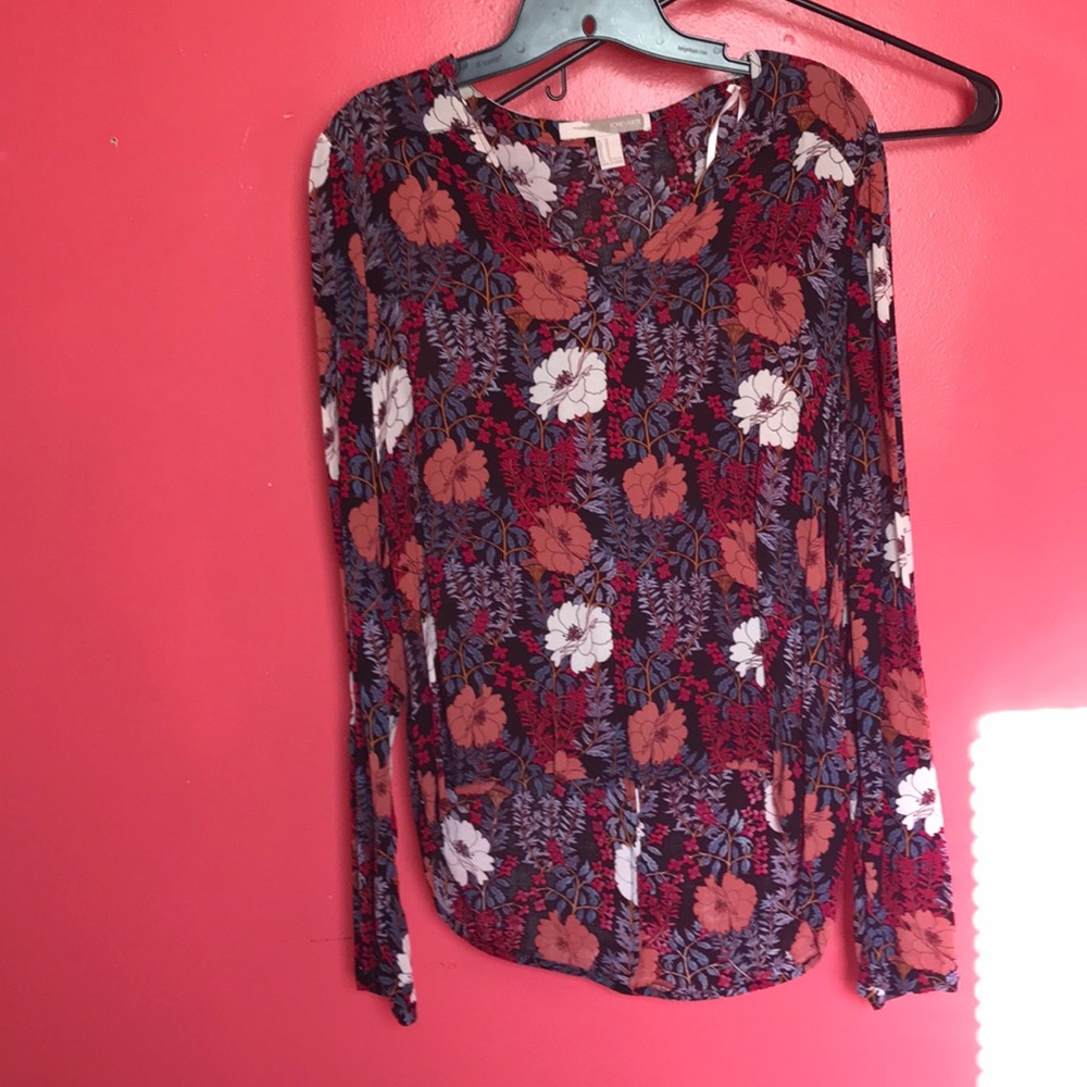 Women’s long sleeve floral blouse NEVER WORN